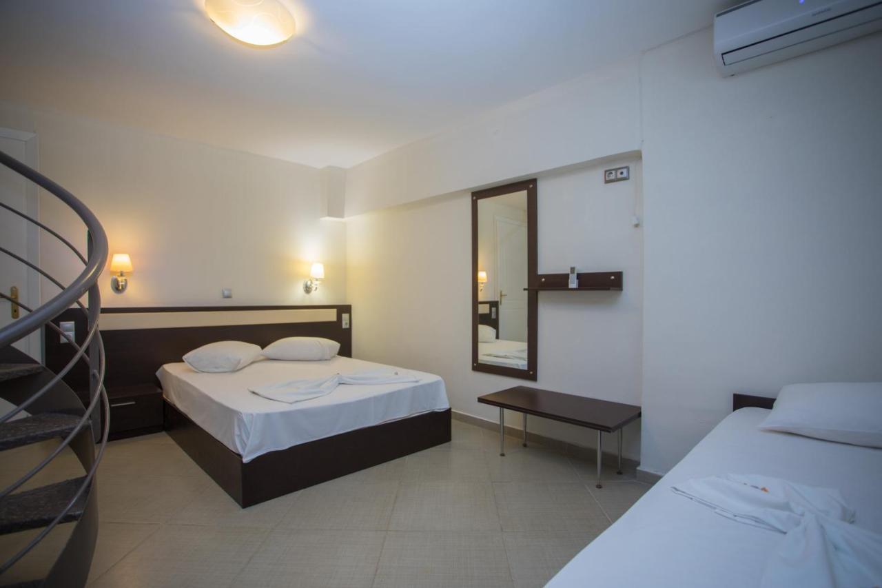 Villa Amalia Sun Beach เนอาวรัสนา ภายนอก รูปภาพ