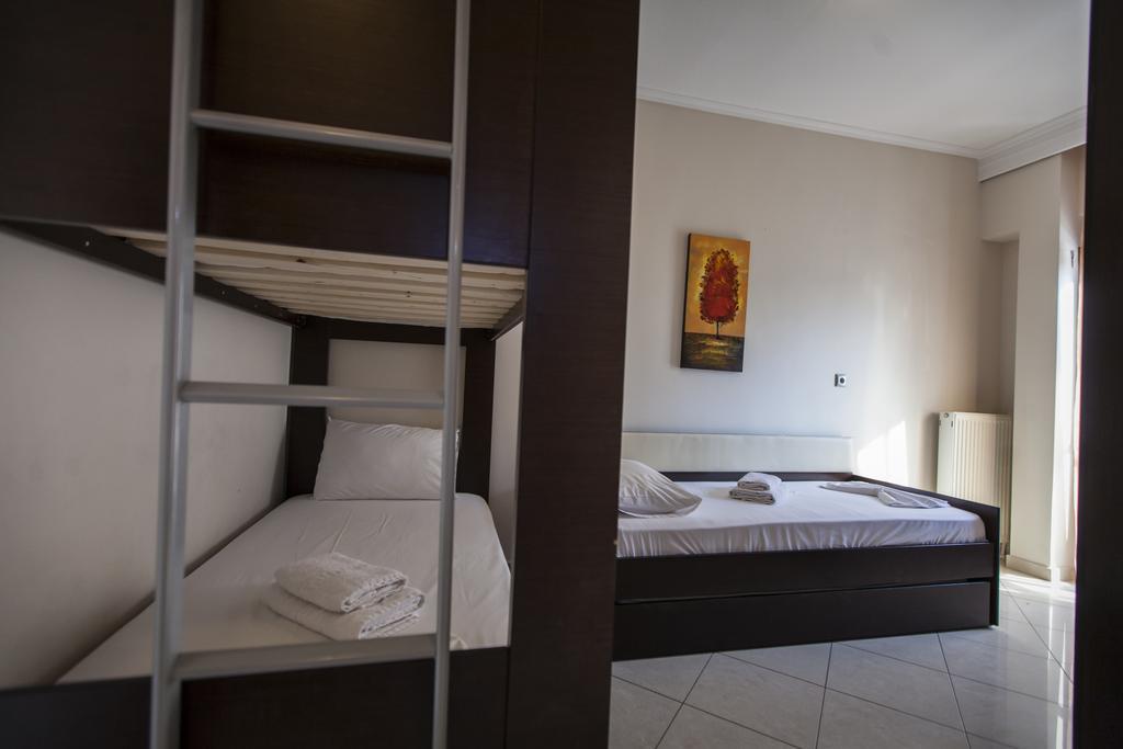 Villa Amalia Sun Beach เนอาวรัสนา ภายนอก รูปภาพ